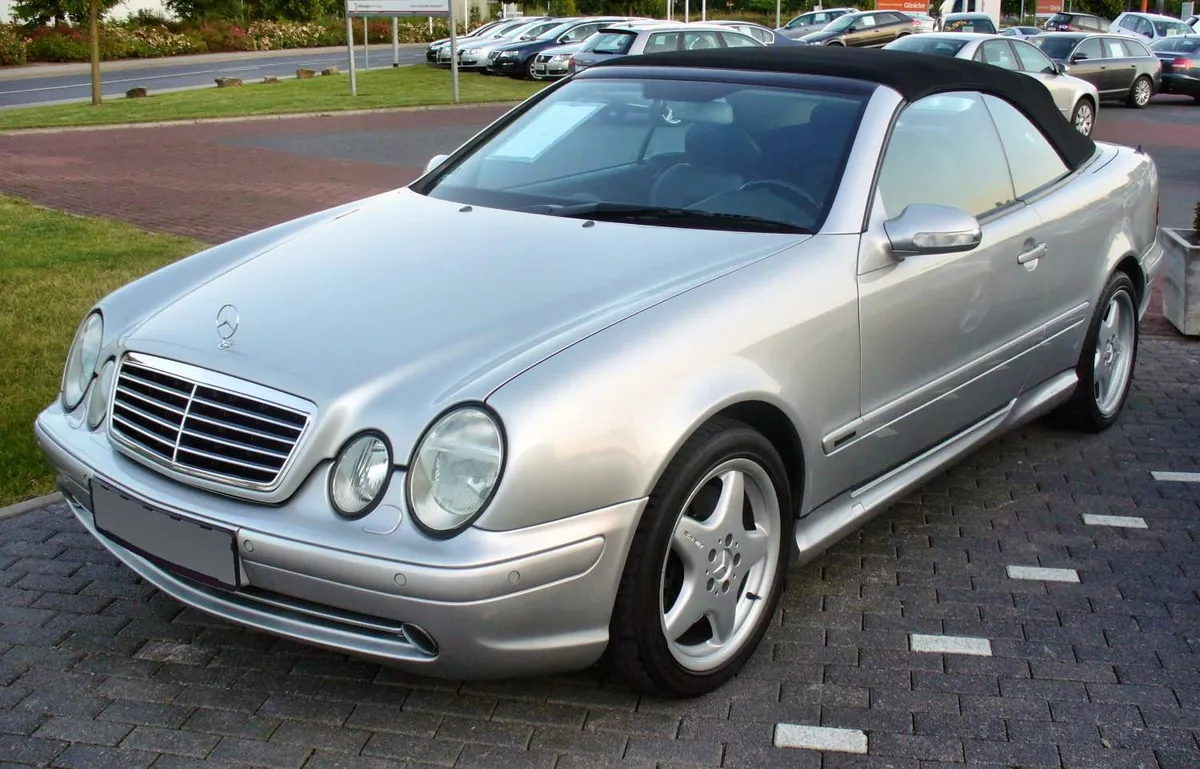CLK A208